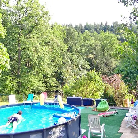 La Clef De Voute Amethyste Konukevi Saint-Genest