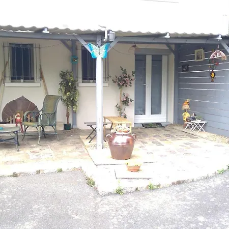 La Clef De Voute Amethyste Penzion Saint-Genest